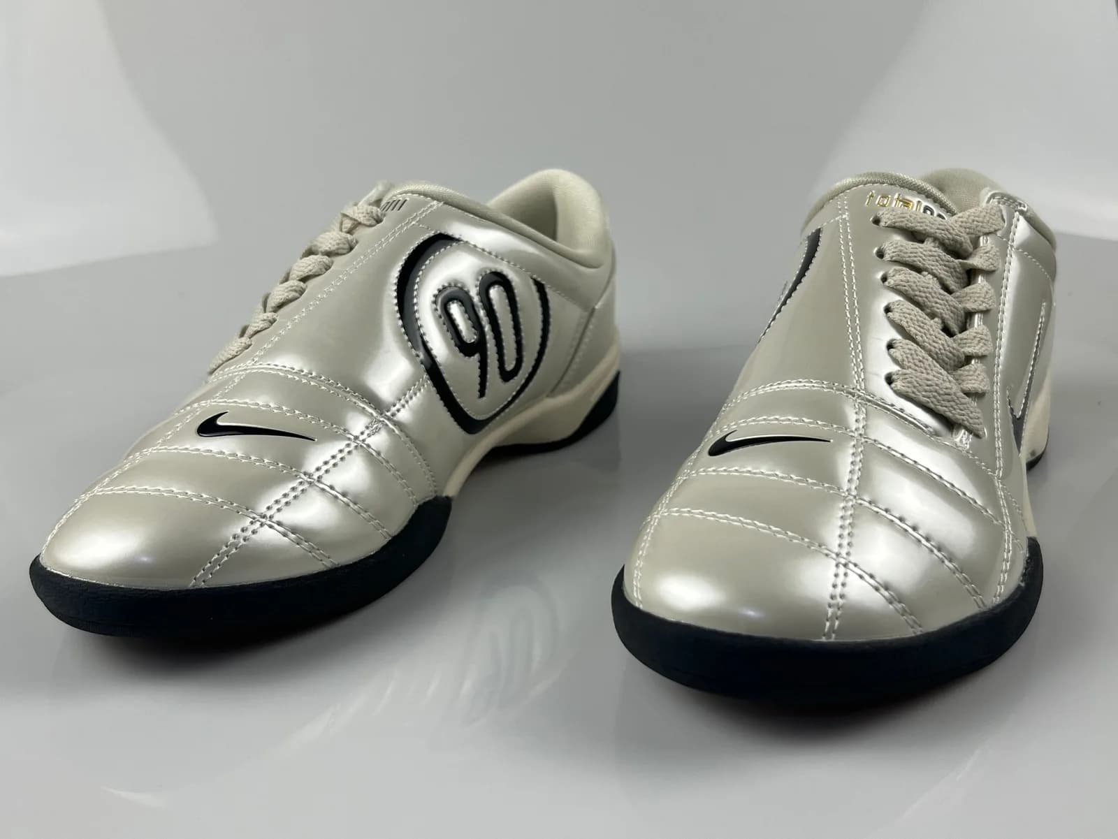 Nike T90 IC